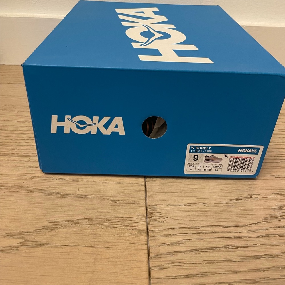 Hoka One W Bondi 7